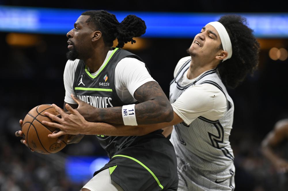 对方后卫重 对方后卫重